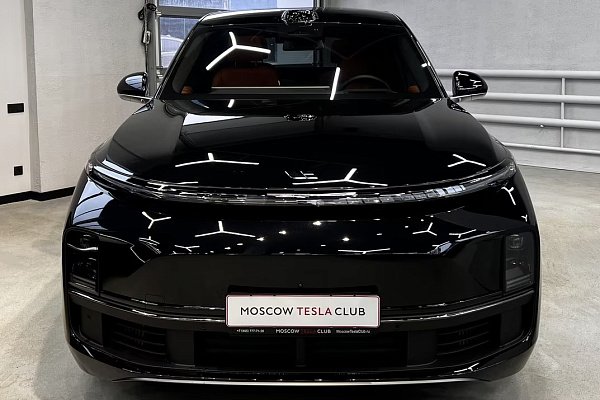 Черный Lixiang Li L9 2023 года